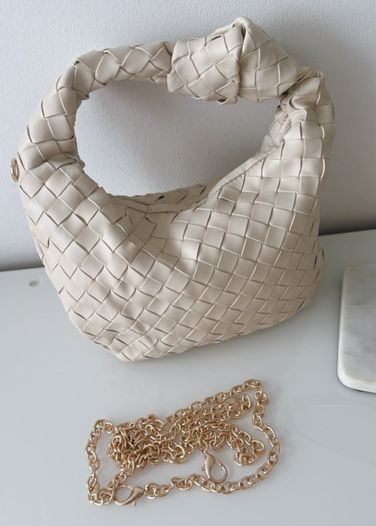 Round Tasche mit Knoten