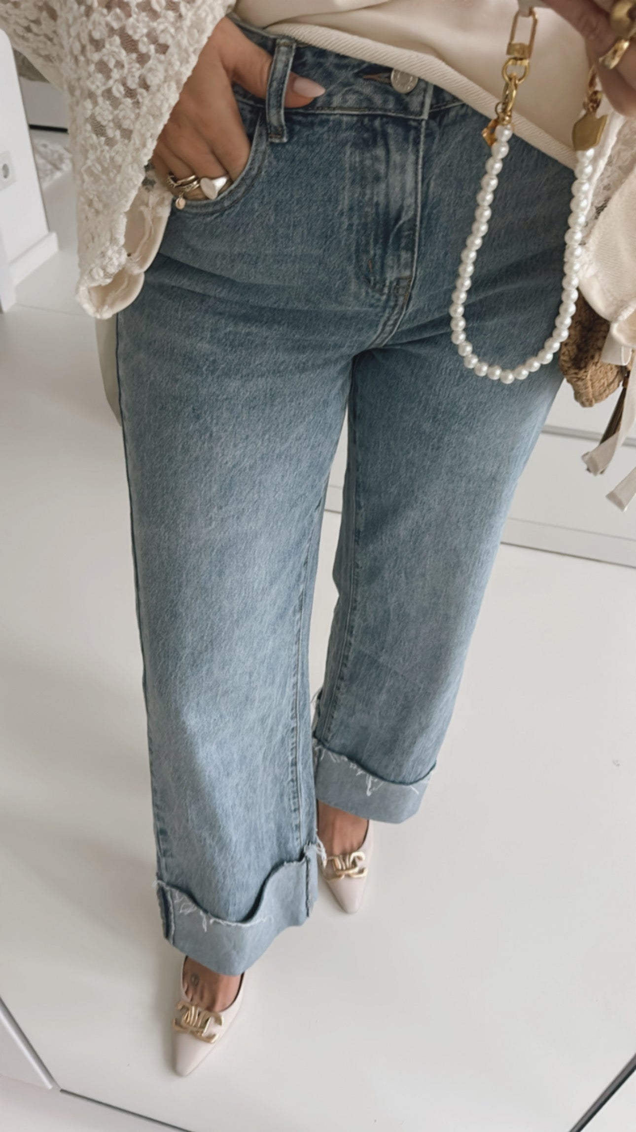 Loose Jeans mit Umschlag