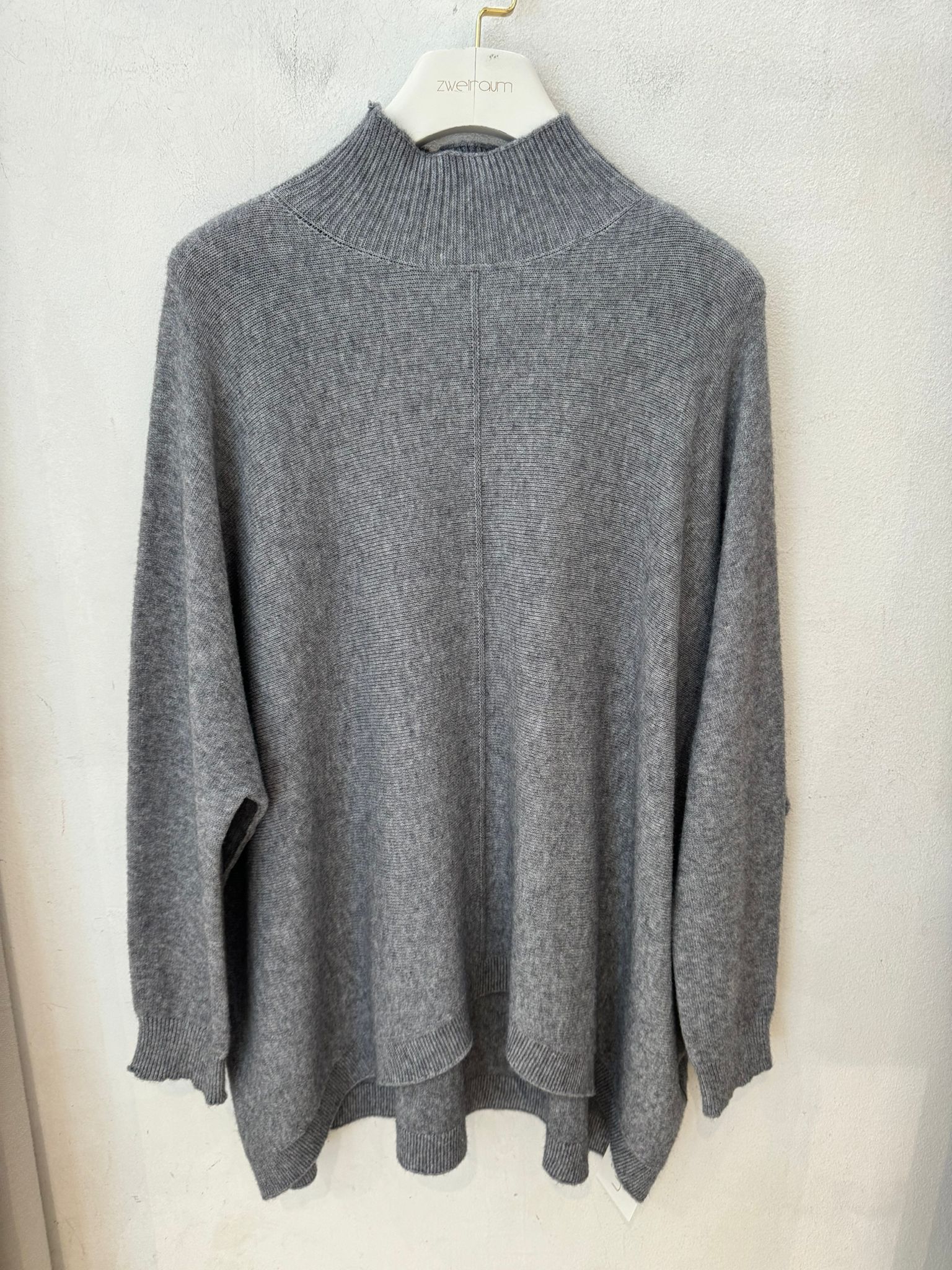 Oversize Rolli Pulli Mittelstreifen