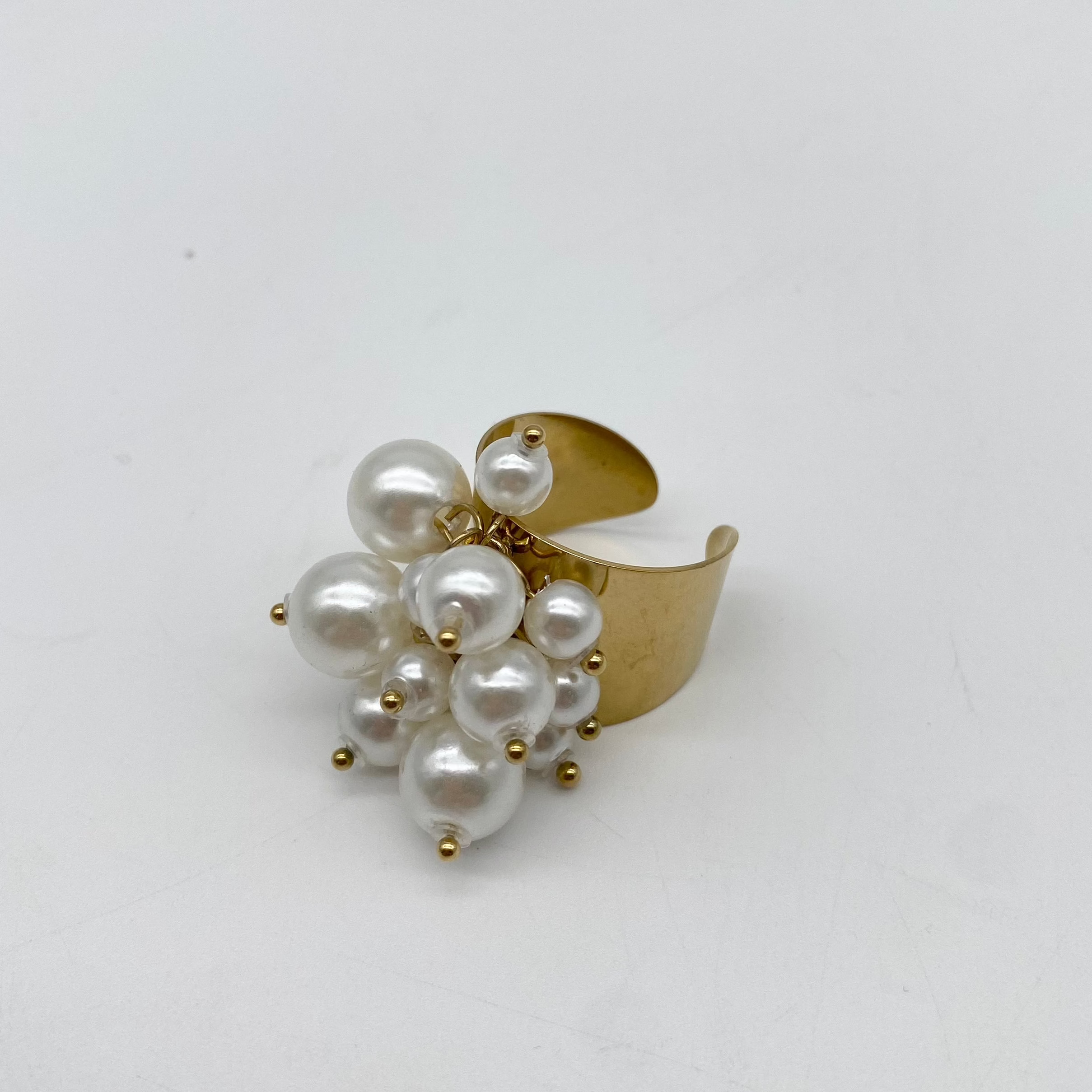 Ring Pearl Bubbles