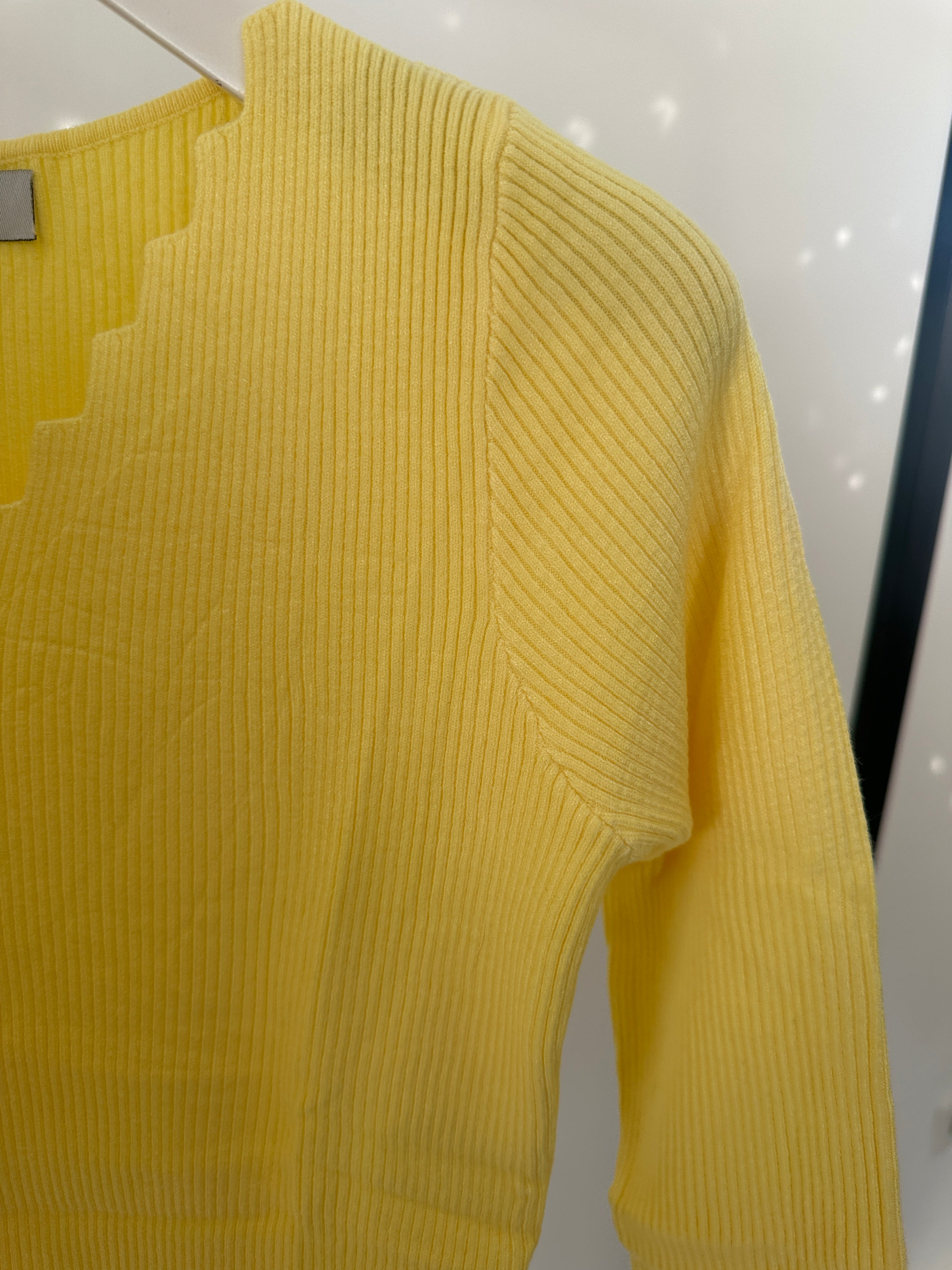 Fitted Ribbed Pulli Squared